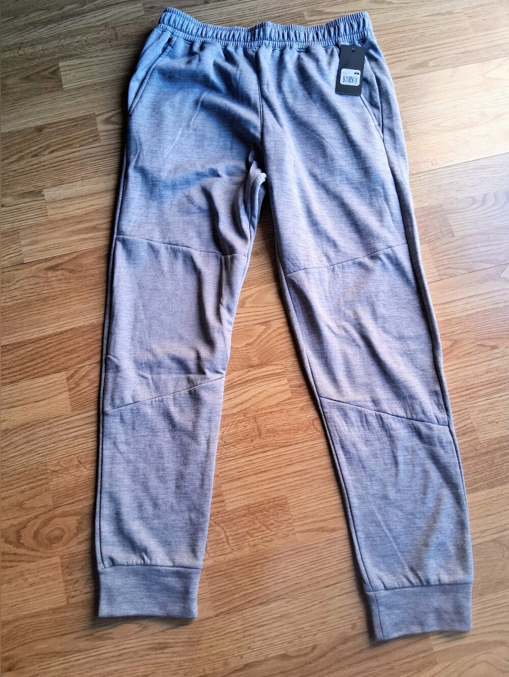 NWT Mens Sweatpants, Gray By Balence Collection Sz M